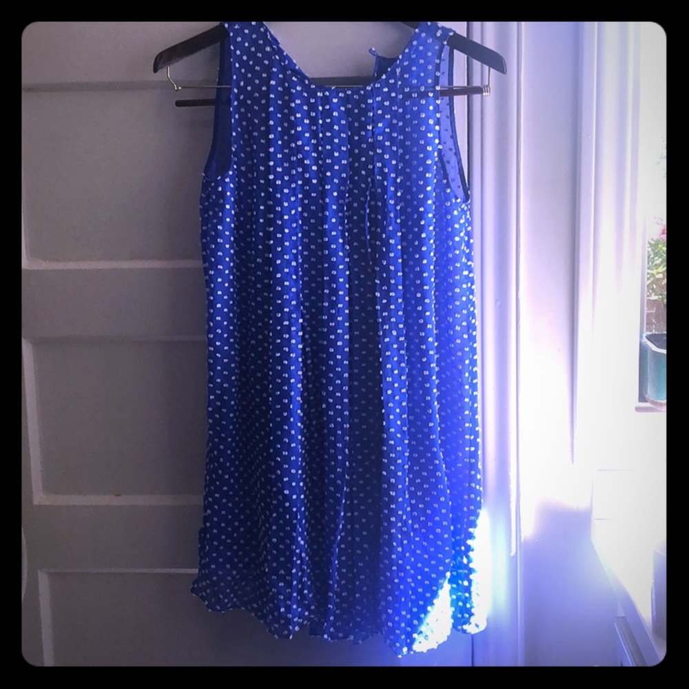 Sleeveless dress
